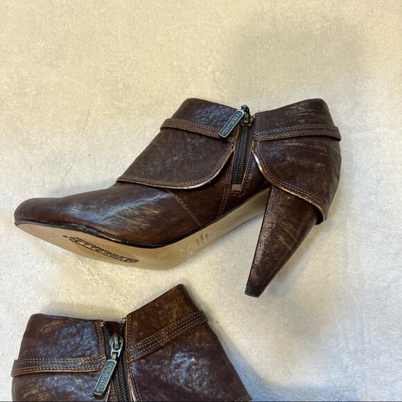Seychelles Metallic Brown Leather Fold Over Ankle Booties w/ Heel Size 7.5 - Picture 6 of 13